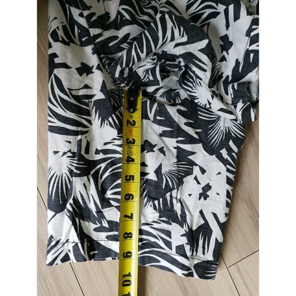 GAP Shorts Lot Mens 29 4pc Floral Geo Mint Brown Tan Chino Lived-In Fit Cotton - Picture 10 of 16